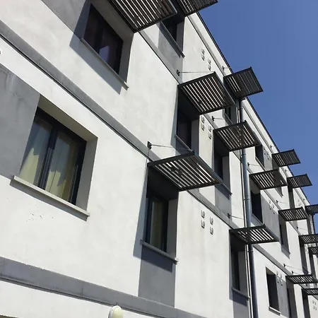 Amal Apart Otel Talence