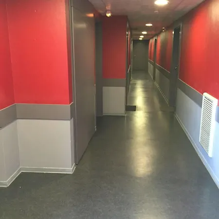 Amal מלון דירות 3*