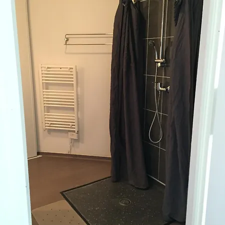 מלון דירות Amal 3*