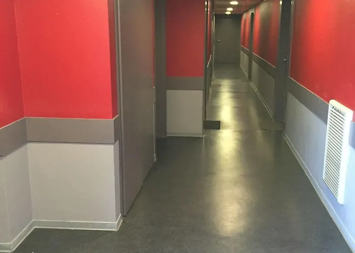 Amal Aparthotel 3*